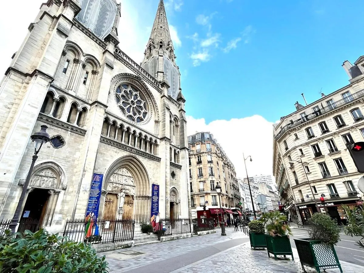 Daire Sunny Studio With Balcony - Buttes Chaumont Park Paris
